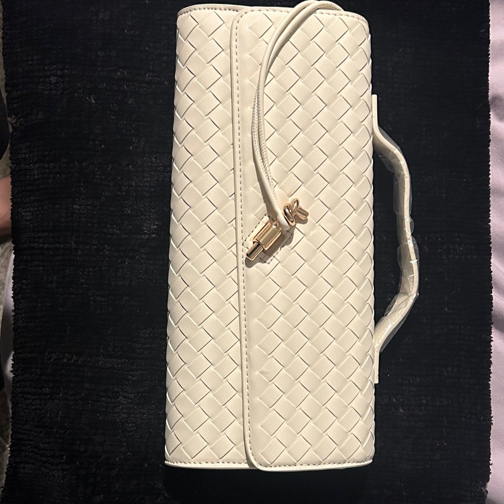 New Few Moda Cream Vegan Leather Woven Clutch/Crossbody